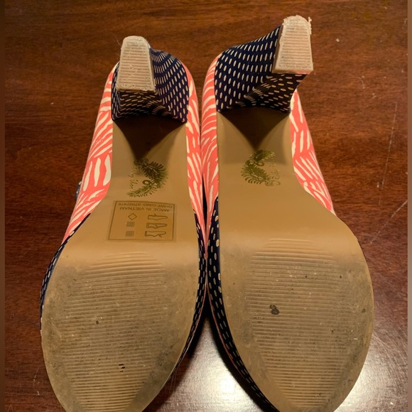 Ruby Shoo melon and navy heels - Picture 2 of 6